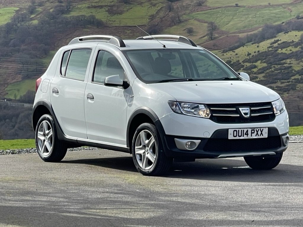 Used Dacia Sandero Stepway 2014 for sale - 77820819: Photo 16