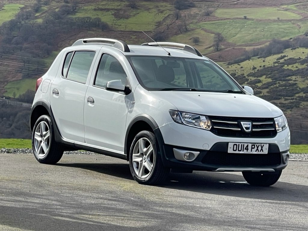 Used Dacia Sandero Stepway 2014 for sale - 77820819: Photo 17