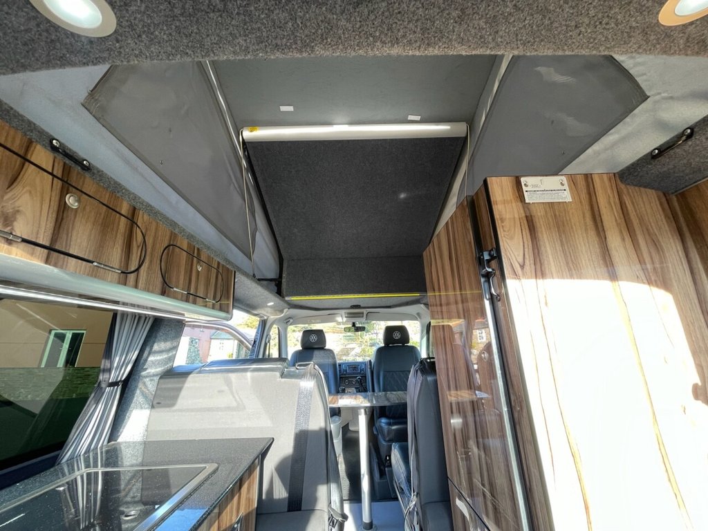 Used Volkswagen Transporter 2018 for sale - 76279380: Photo 11