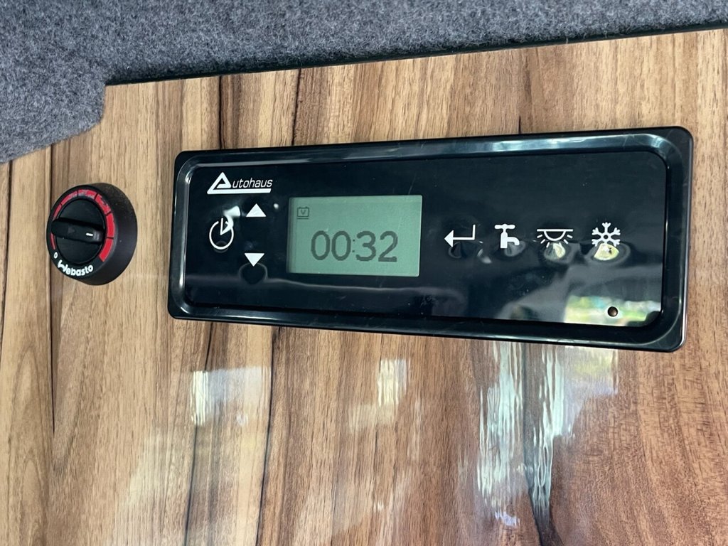 Used Volkswagen Transporter 2018 for sale - 76279380: Photo 12