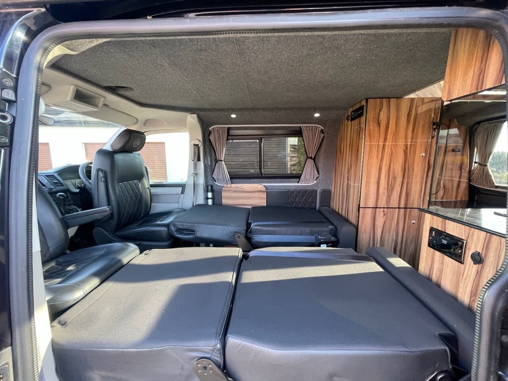 Used Volkswagen Transporter 2018 for sale - 76279380: Photo 14