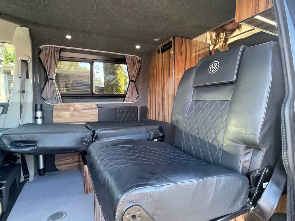 Used Volkswagen Transporter 2018 for sale - 76279380: Photo 16