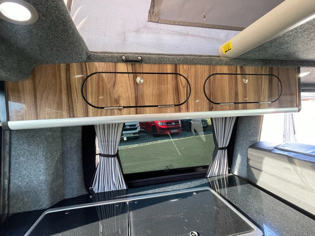 Used Volkswagen Transporter 2018 for sale - 76279380: Photo 28