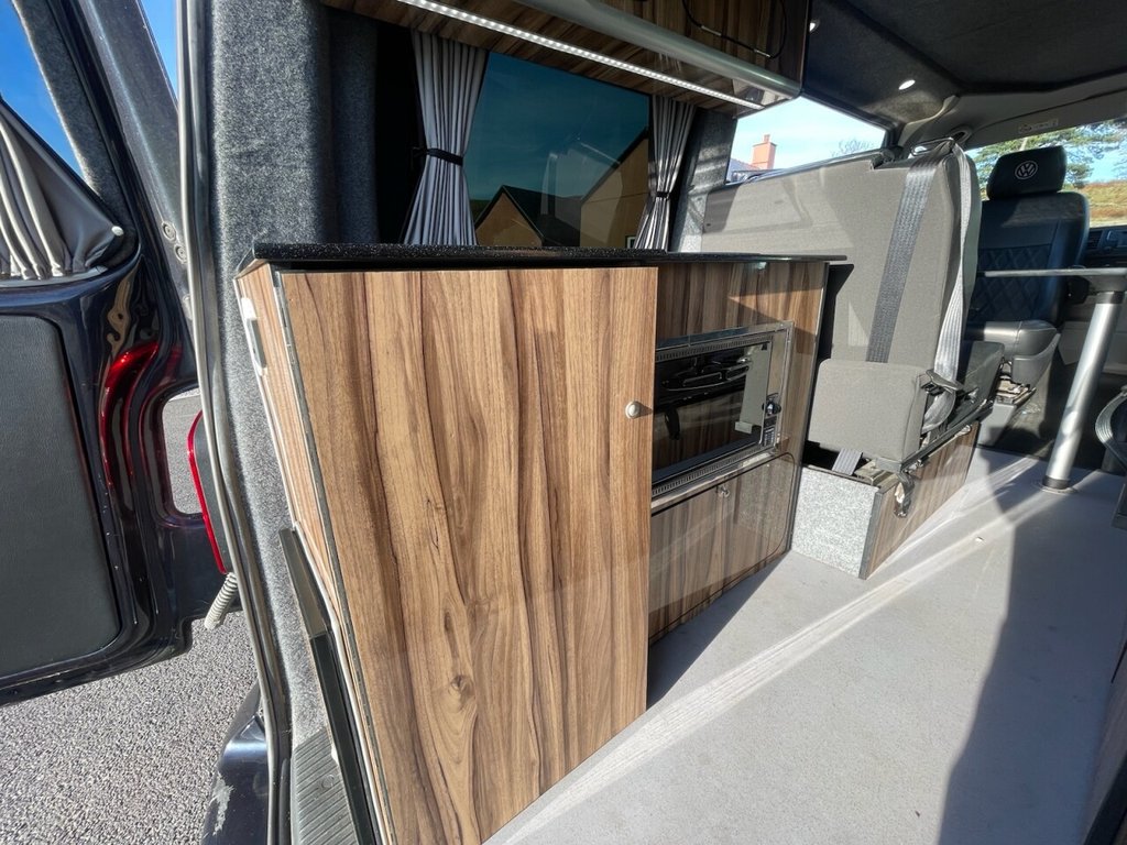 Used Volkswagen Transporter 2018 for sale - 76279380: Photo 32