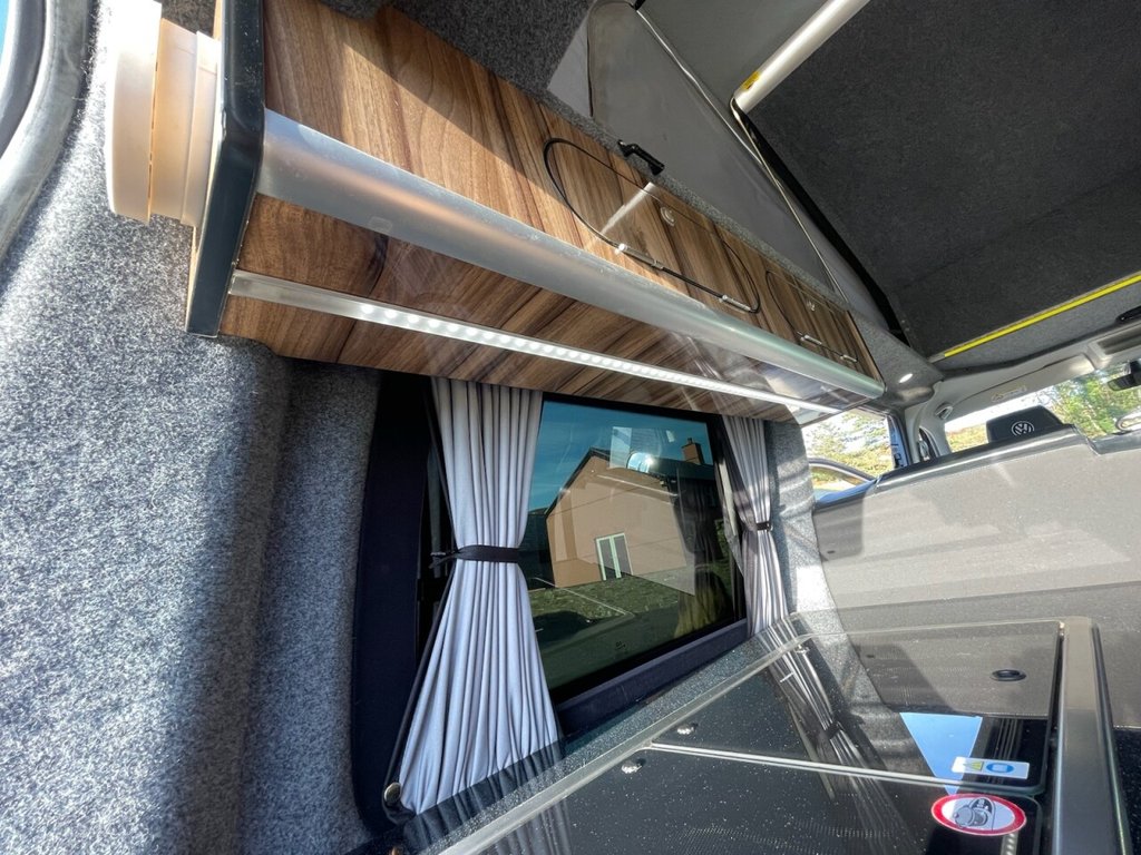 Used Volkswagen Transporter 2018 for sale - 76279380: Photo 33