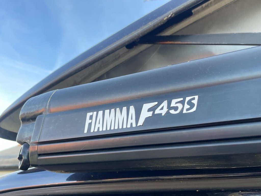 Used Volkswagen Transporter 2018 for sale - 76279380: Photo 37