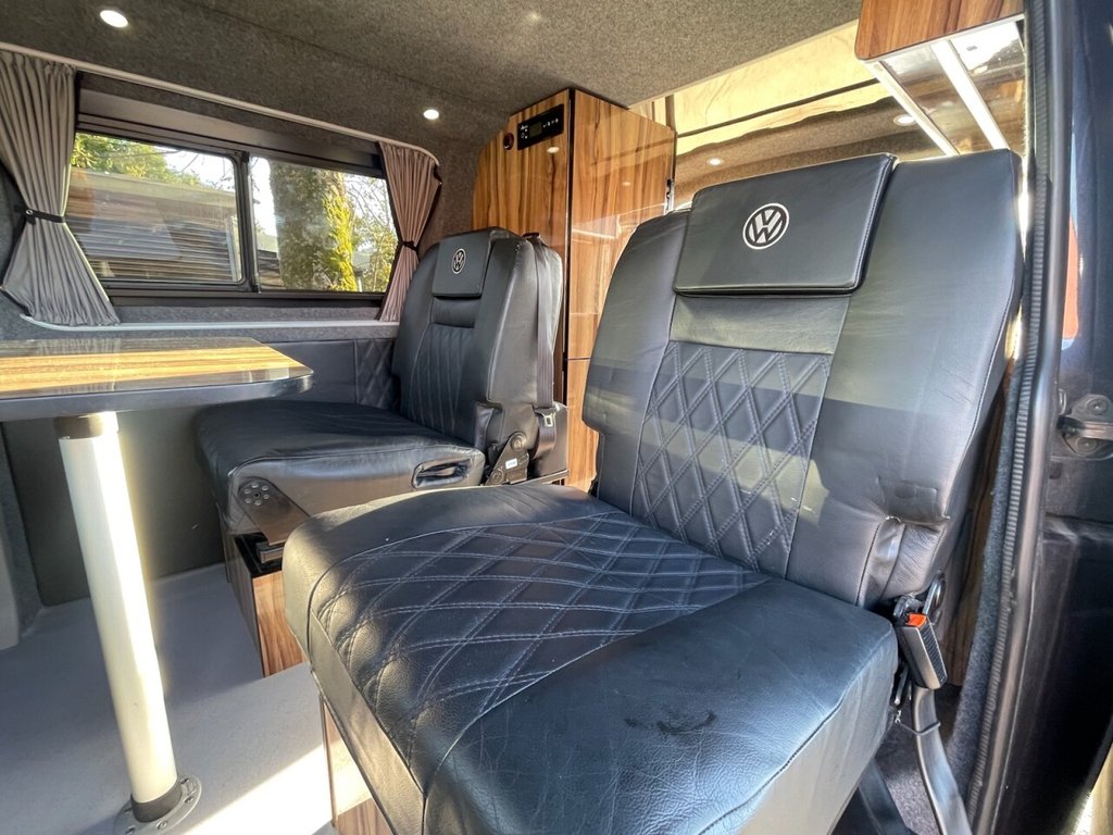 Used Volkswagen Transporter 2018 for sale - 76279380: Photo 38