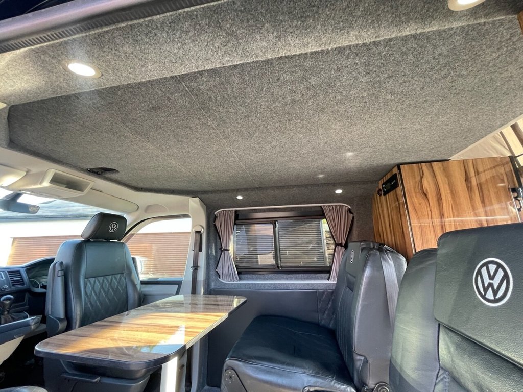 Used Volkswagen Transporter 2018 for sale - 76279380: Photo 43