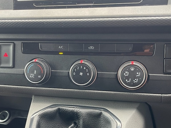 Used Volkswagen Transporter 2020 for sale - 76235914: Photo 30