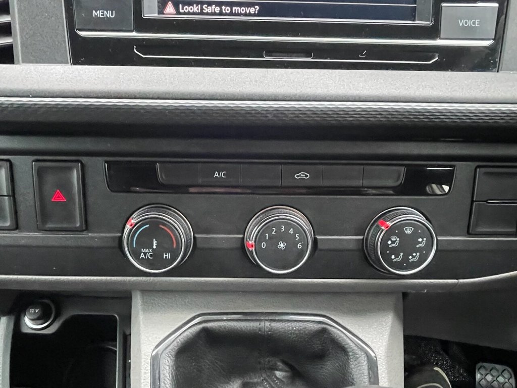 Used Volkswagen Transporter 2022 for sale - 76724950: Photo 31