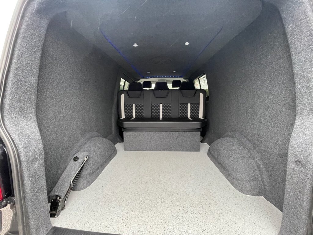 Used Volkswagen Transporter 2022 for sale - 76724950: Photo 9