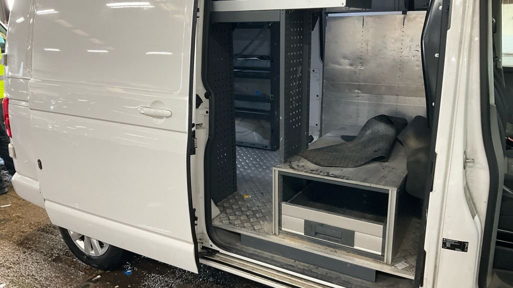 Used Volkswagen Transporter 2022 for sale - 77850248: Photo 4