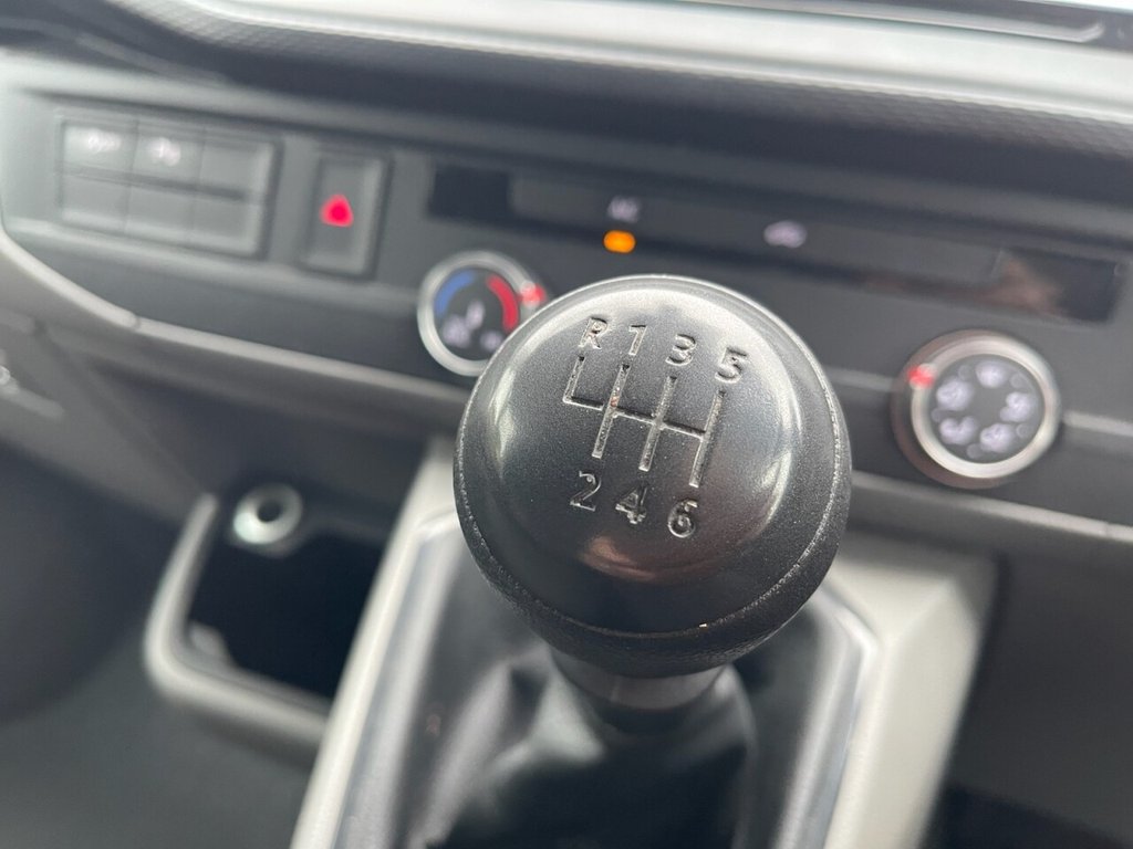 Used Volkswagen Transporter 2021 for sale - 77680396: Photo 10