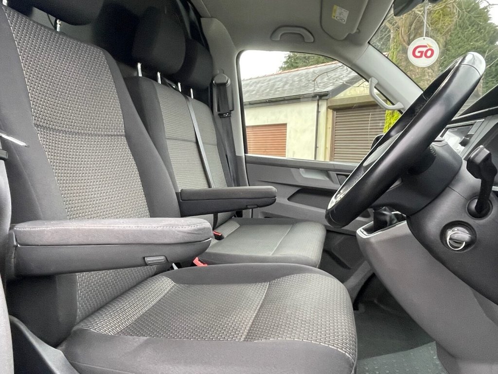 Used Volkswagen Transporter 2021 for sale - 77680396: Photo 2