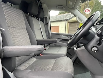 Used Volkswagen Transporter 2021 for sale - 77680396: Photo