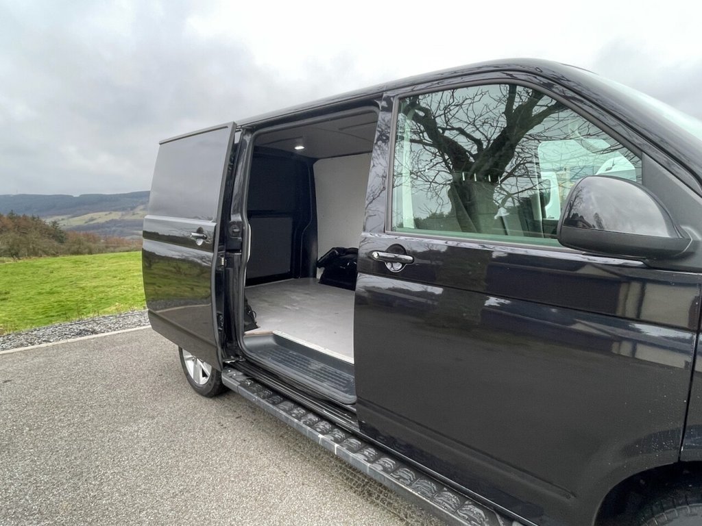Used Volkswagen Transporter 2021 for sale - 77680396: Photo 8