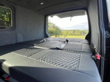 Used Volkswagen Transporter 2021 for sale - 77636637: Photo