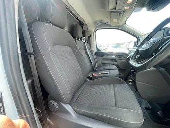 Used Ford Transit Custom 2024 for sale - 79312986: Photo