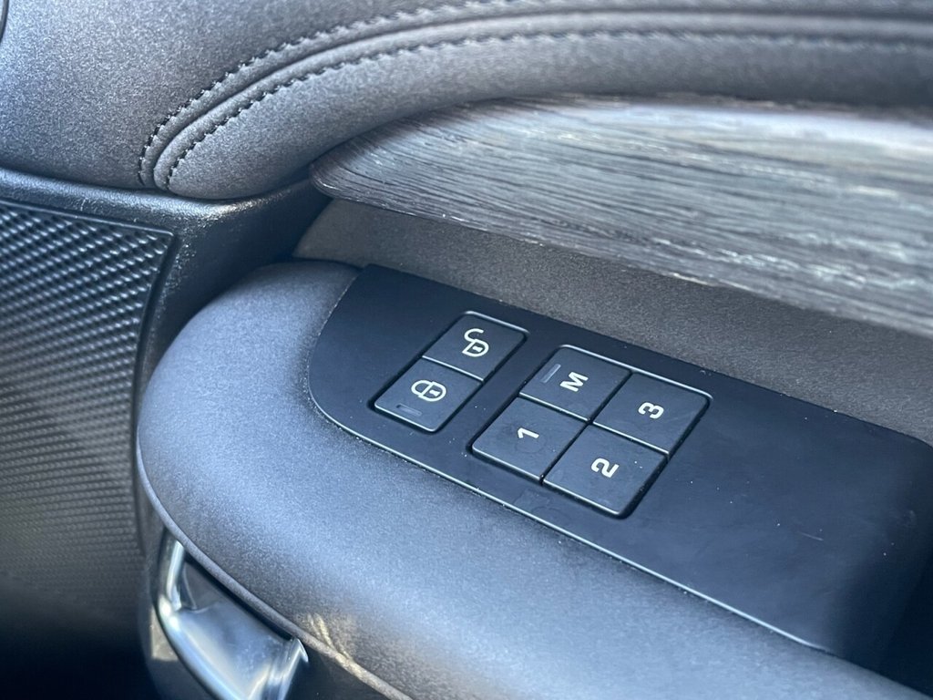 Used Land Rover Discovery 2020 for sale - 77952375: Photo 24