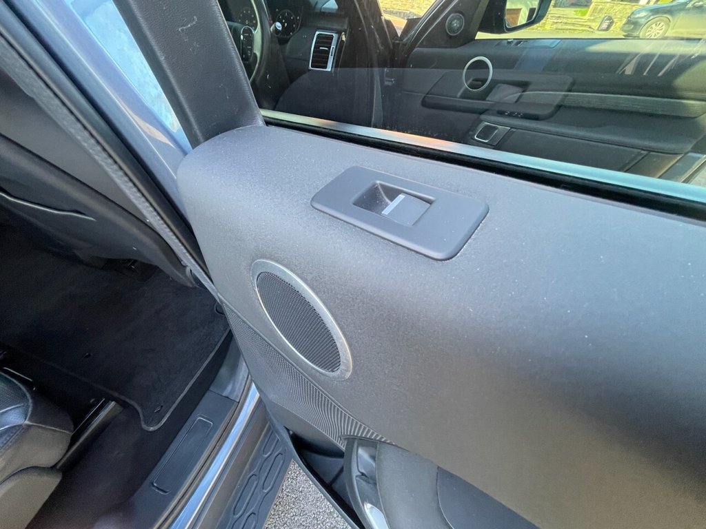 Used Land Rover Discovery 2020 for sale - 77952375: Photo 9