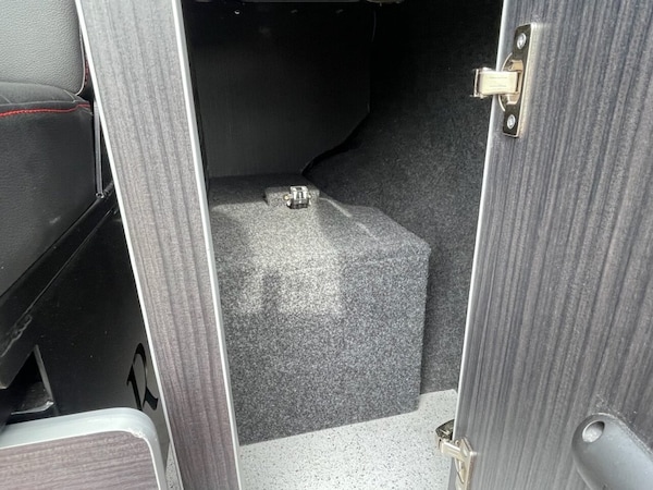 Used Volkswagen Transporter 2019 for sale - 76106127: Photo 46
