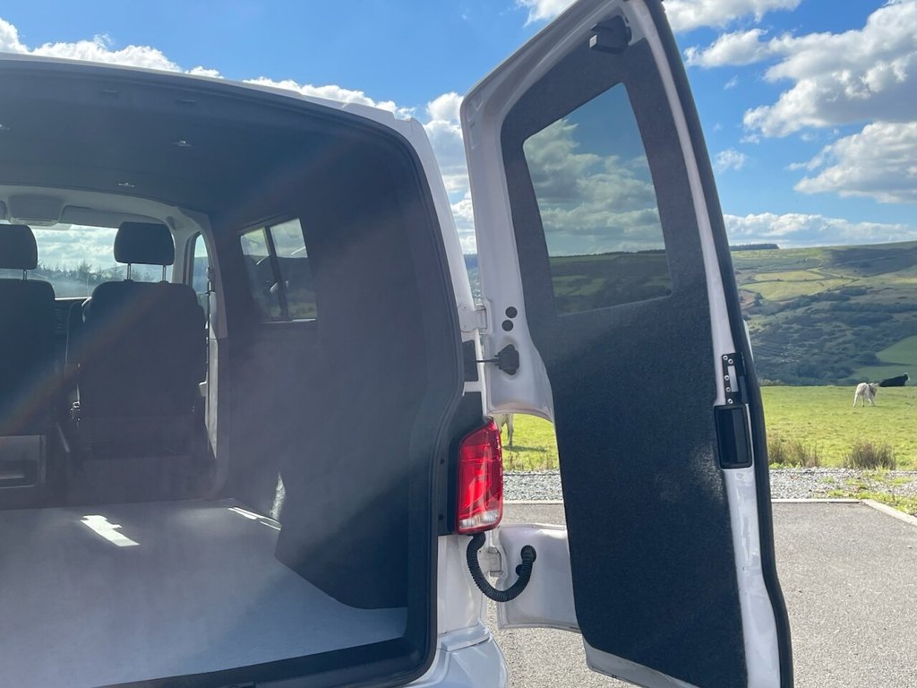 Used Volkswagen Transporter 2021 for sale - 75843131: Photo 40