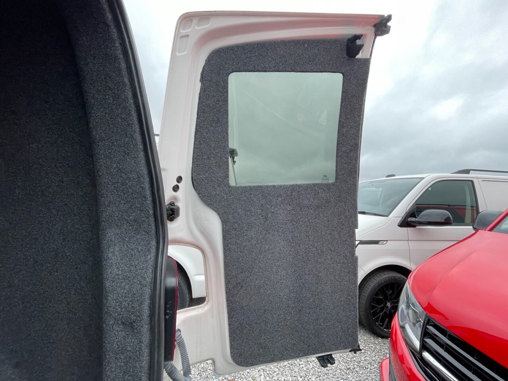 Used Volkswagen Transporter 2021 for sale - 76018669: Photo 31