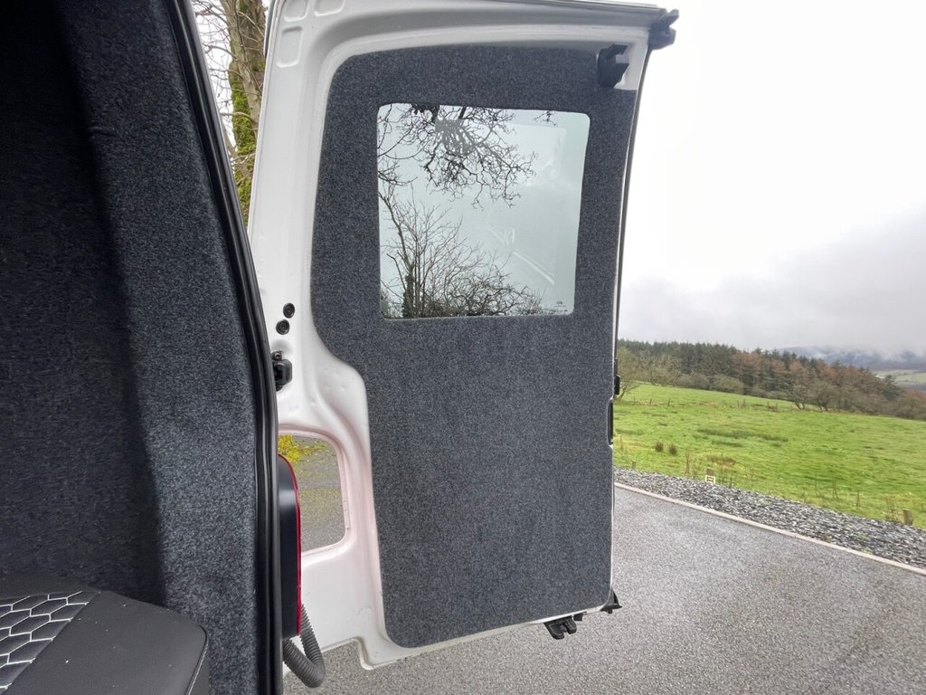 Used Volkswagen Transporter 2021 for sale - 77820923: Photo 13