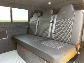 Used Volkswagen Transporter 2019 for sale - 79009392: Photo