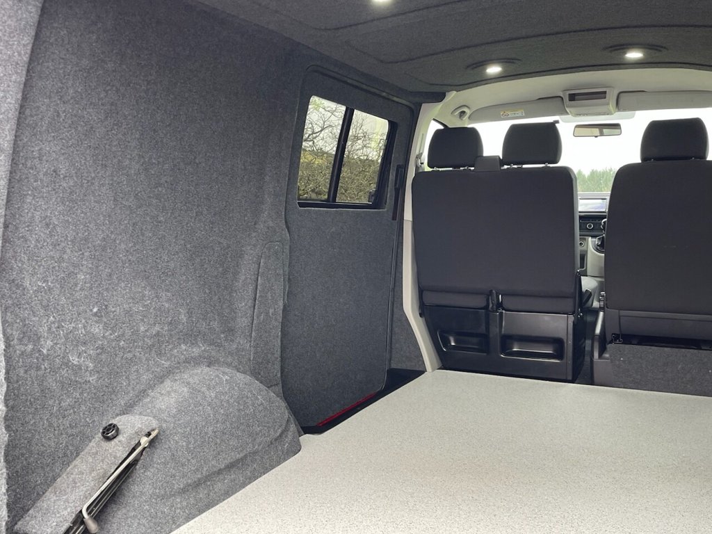 Used Volkswagen Transporter 2019 for sale - 77421837: Photo 8