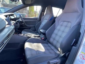 Used Volkswagen Golf 2022 for sale - 77952620: Photo