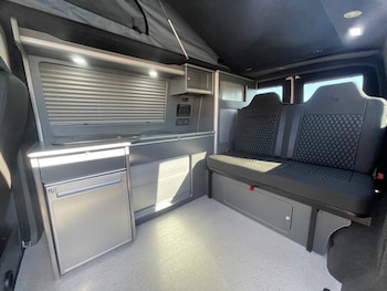 Used Volkswagen Transporter 2023 for sale - 79108389: Photo