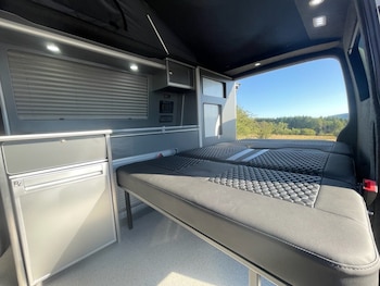 Used Volkswagen Transporter 2023 for sale - 79108389: Photo
