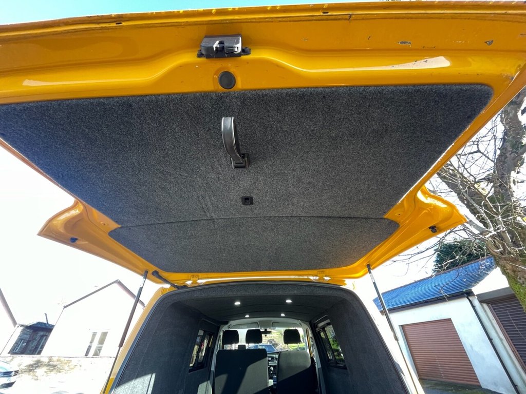 Used Volkswagen Transporter 2020 for sale - 76617389: Photo 18