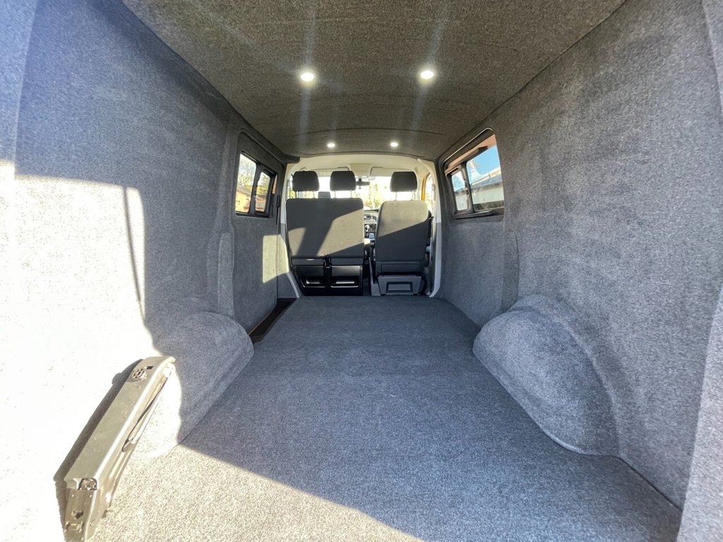 Used Volkswagen Transporter 2020 for sale - 76617389: Photo 21