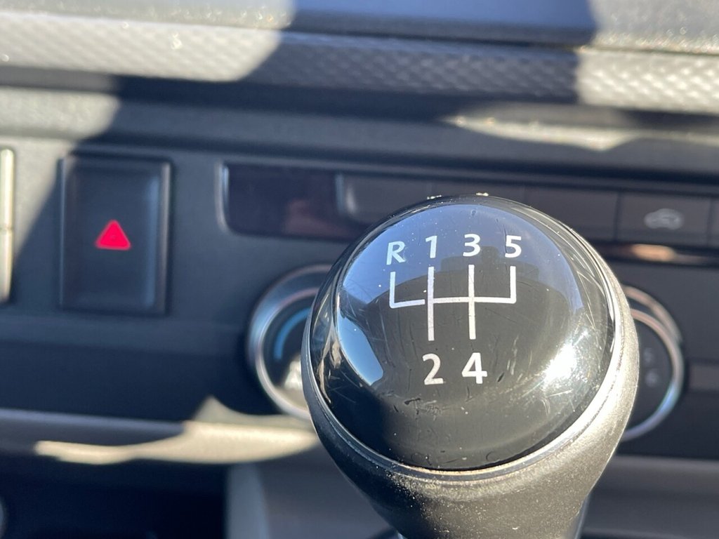 Used Volkswagen Transporter 2020 for sale - 76617389: Photo 28