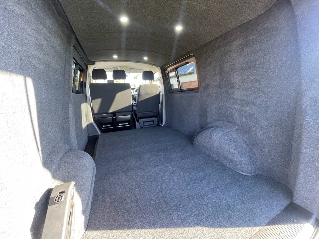 Used Volkswagen Transporter 2020 for sale - 76617389: Photo 6