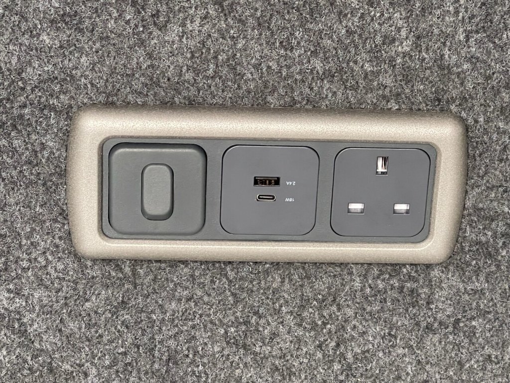 Used Volkswagen Transporter 2020 for sale - 77421969: Photo 29