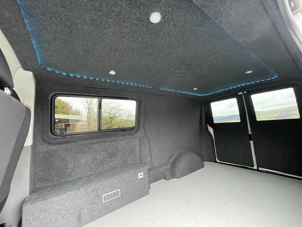 Used Volkswagen Transporter 2020 for sale - 77421969: Photo 41