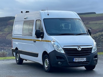 Vauxhall Movano feature image