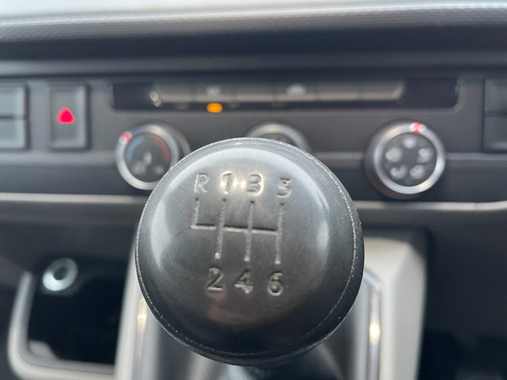 Used Volkswagen Transporter 2021 for sale - 76724193: Photo 14