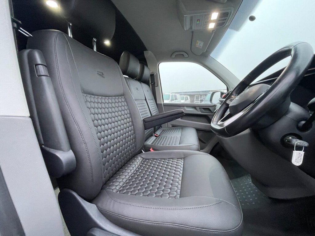 Used Volkswagen Transporter 2021 for sale - 76724193: Photo 2