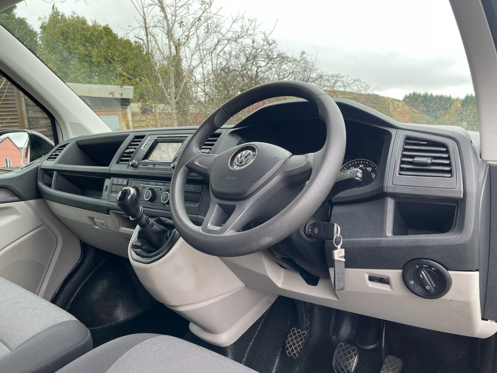 Used Volkswagen Transporter 2019 for sale - 76481772: Photo 14