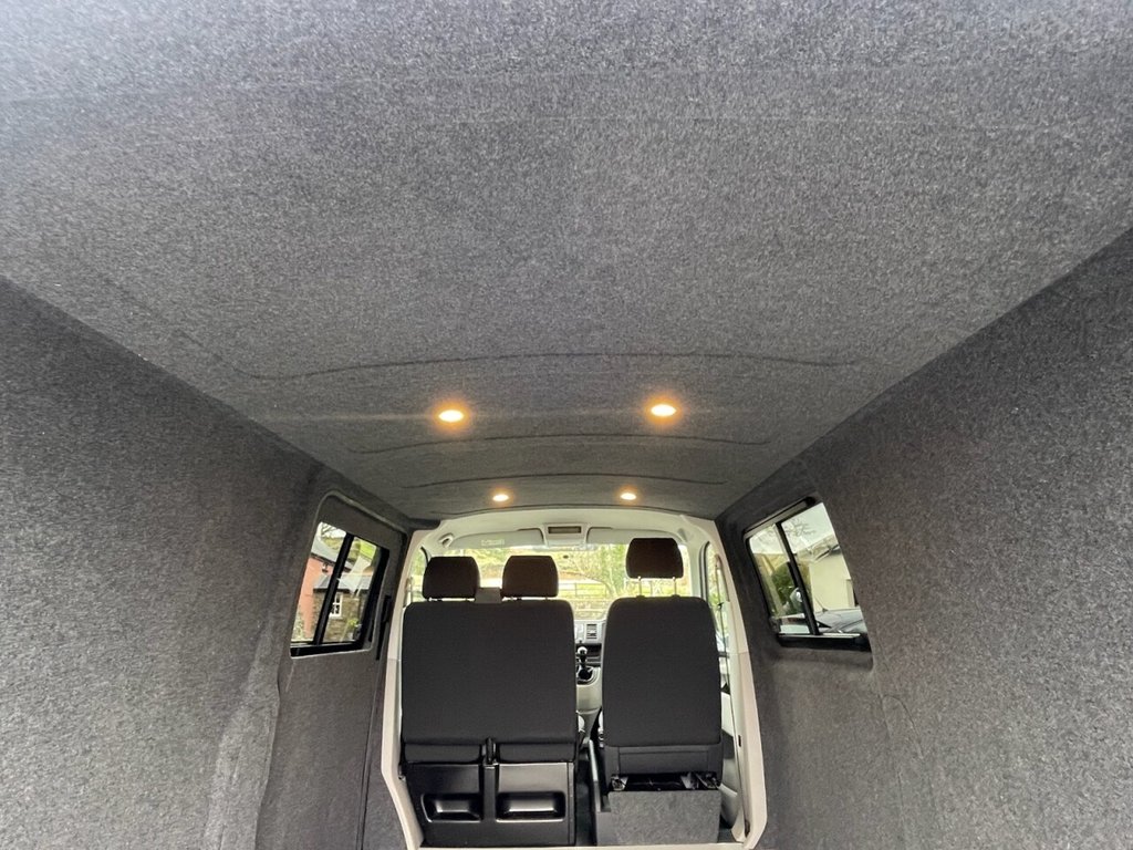 Used Volkswagen Transporter 2019 for sale - 76481772: Photo 20