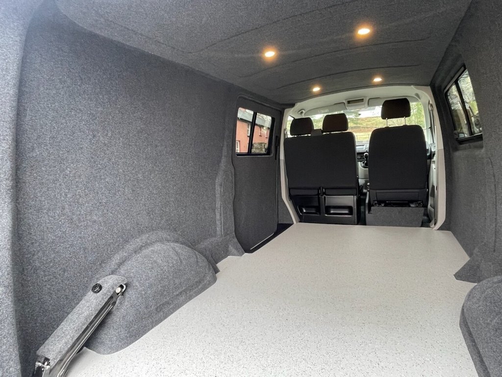 Used Volkswagen Transporter 2019 for sale - 76481772: Photo 21