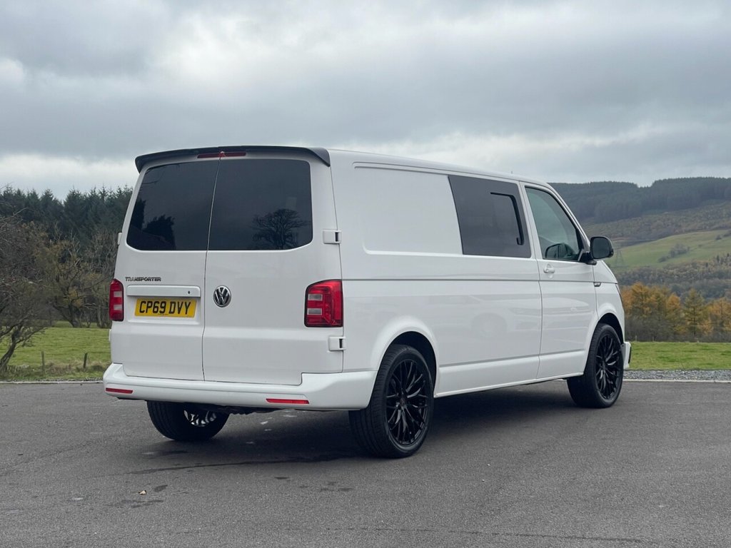 Used Volkswagen Transporter 2019 for sale - 76481772: Photo 24
