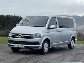 Used Volkswagen Transporter Shuttle 2016 for sale - 77692588: Photo