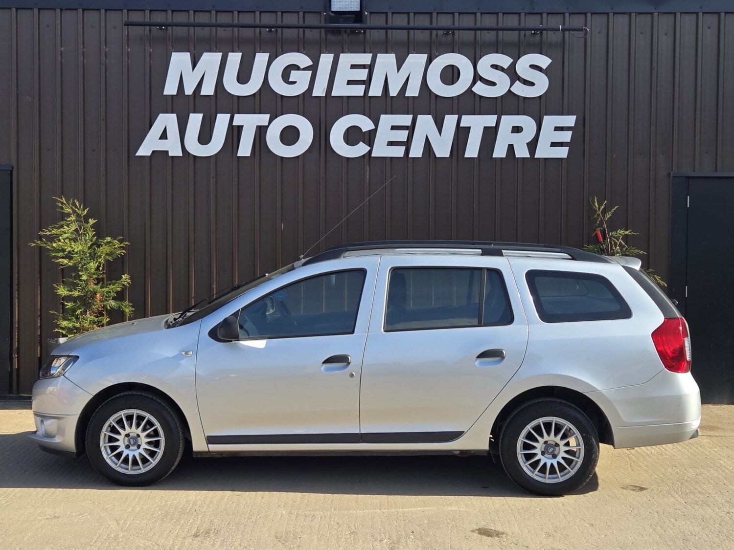 Used Dacia Logan MCV 2014 for sale - 77953909: Photo 4