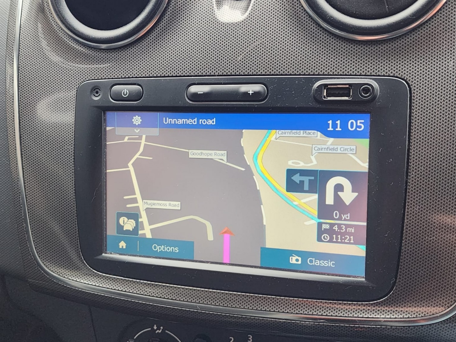 Used Dacia Sandero Stepway 2018 for sale - 76591459: Photo 11