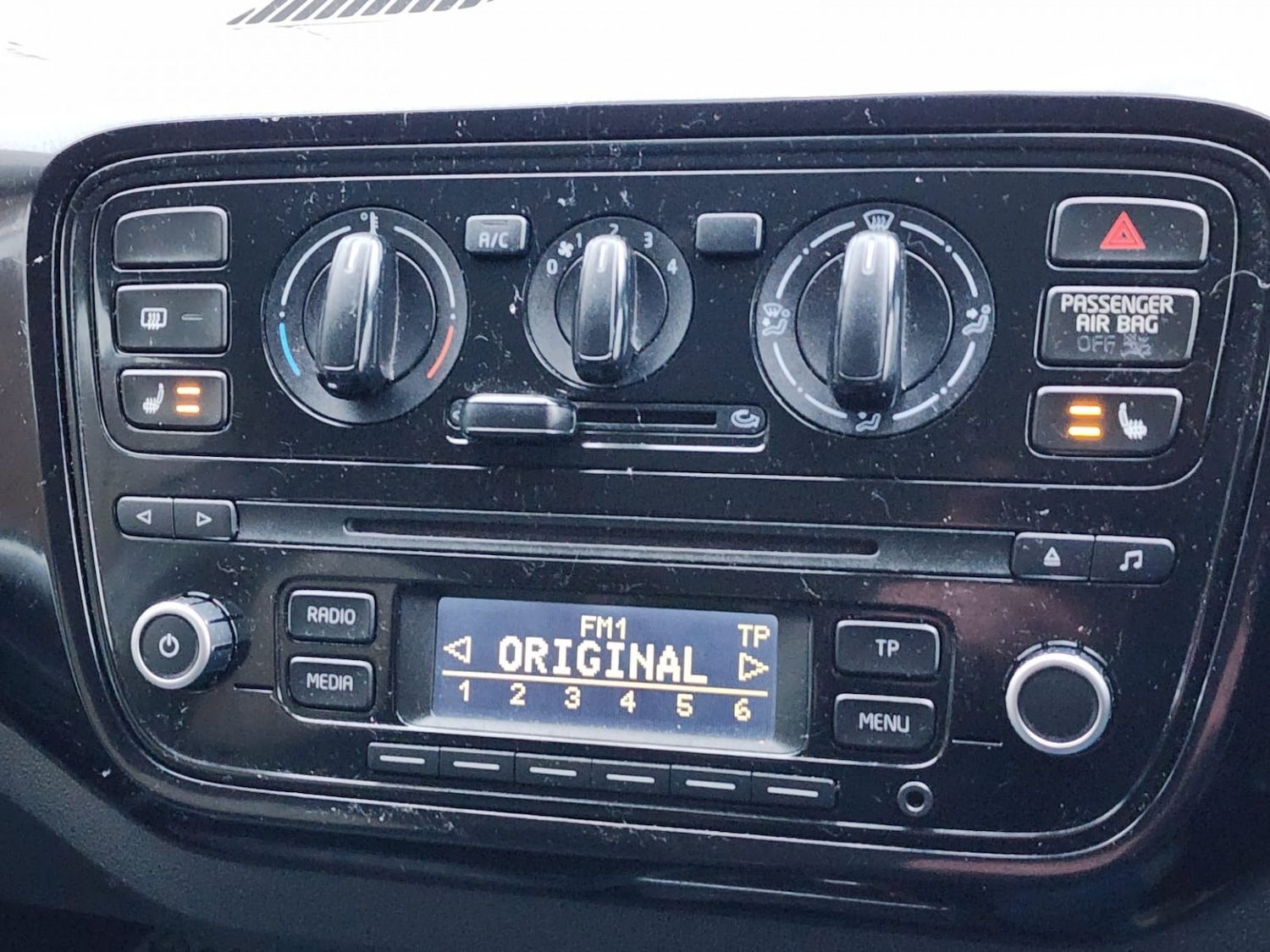 Used Volkswagen up! 2014 for sale - 77213424: Photo 10